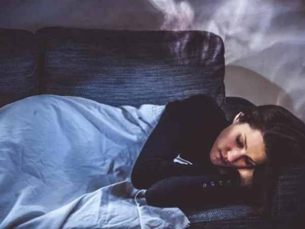 Mơ thấy người chết sống lại rồi khóc